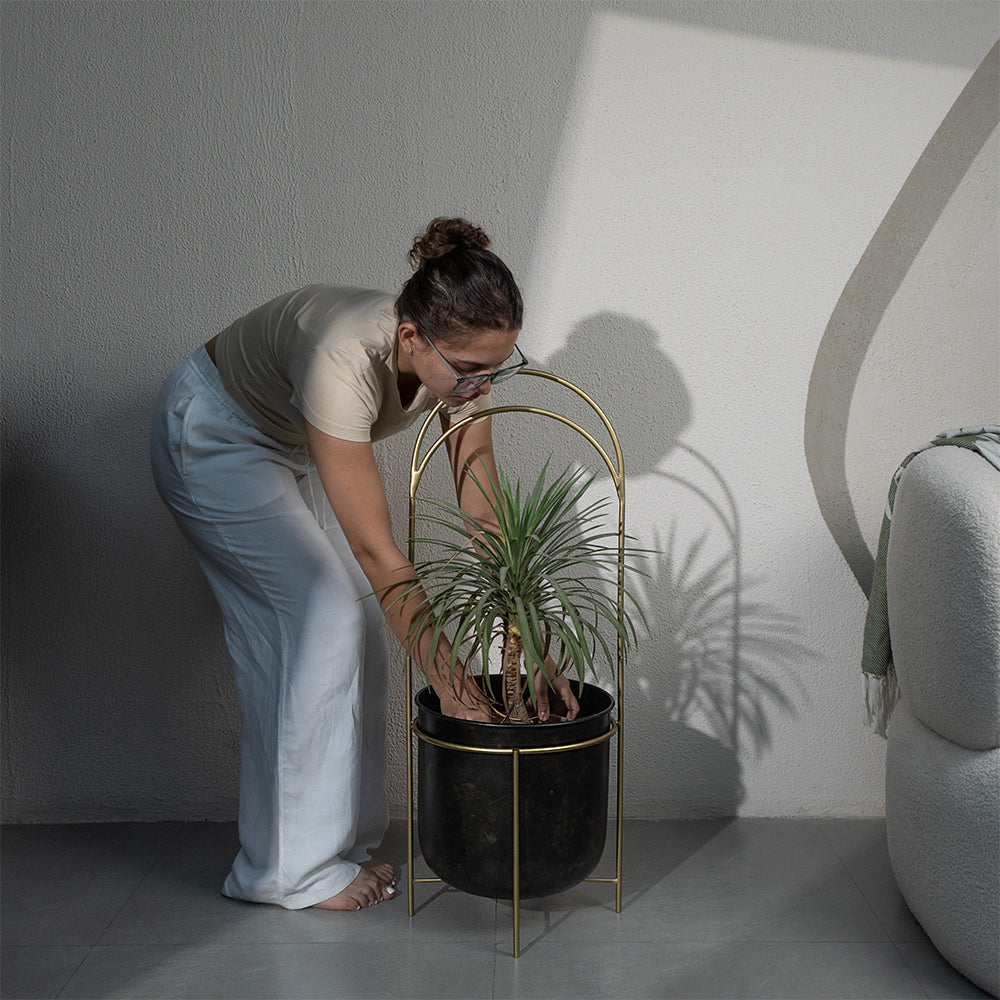 Muun Home Luna Standing Planter