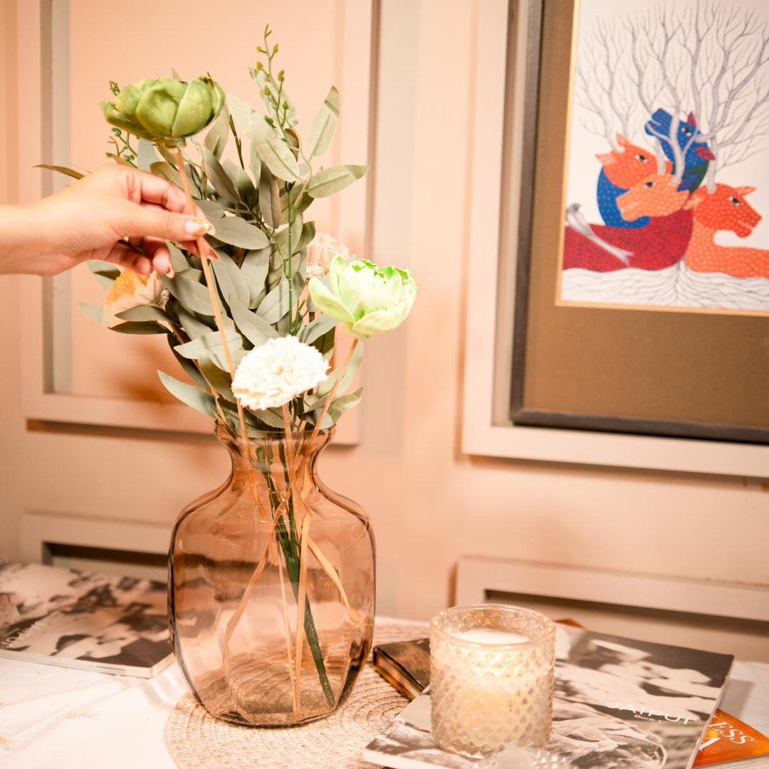 gentle glow vase with bunch - https://artecasa.in/