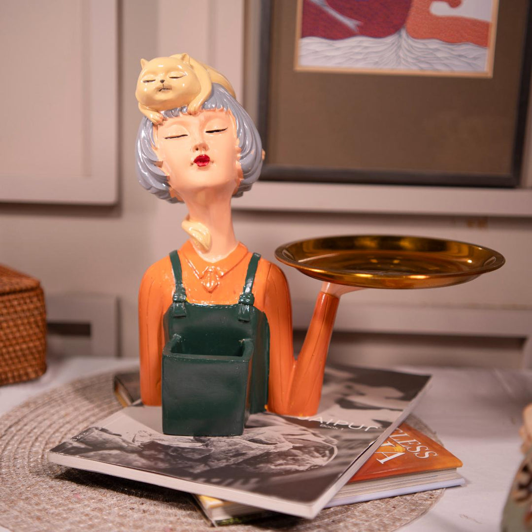 glamorous serving girl - https://artecasa.in/