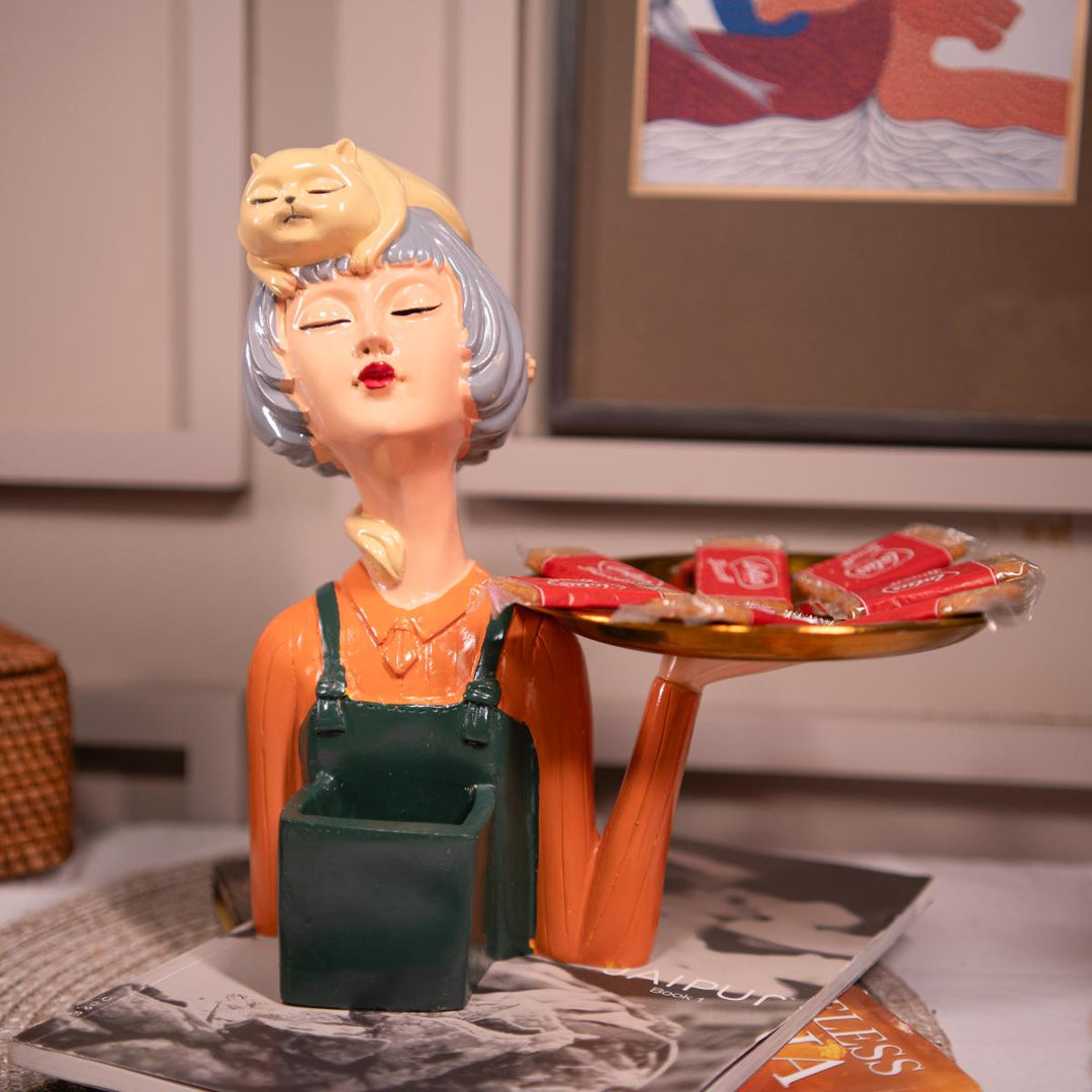 glamorous serving girl - https://artecasa.in/