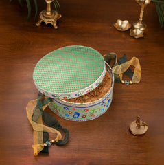 Paithani Round Gift Box