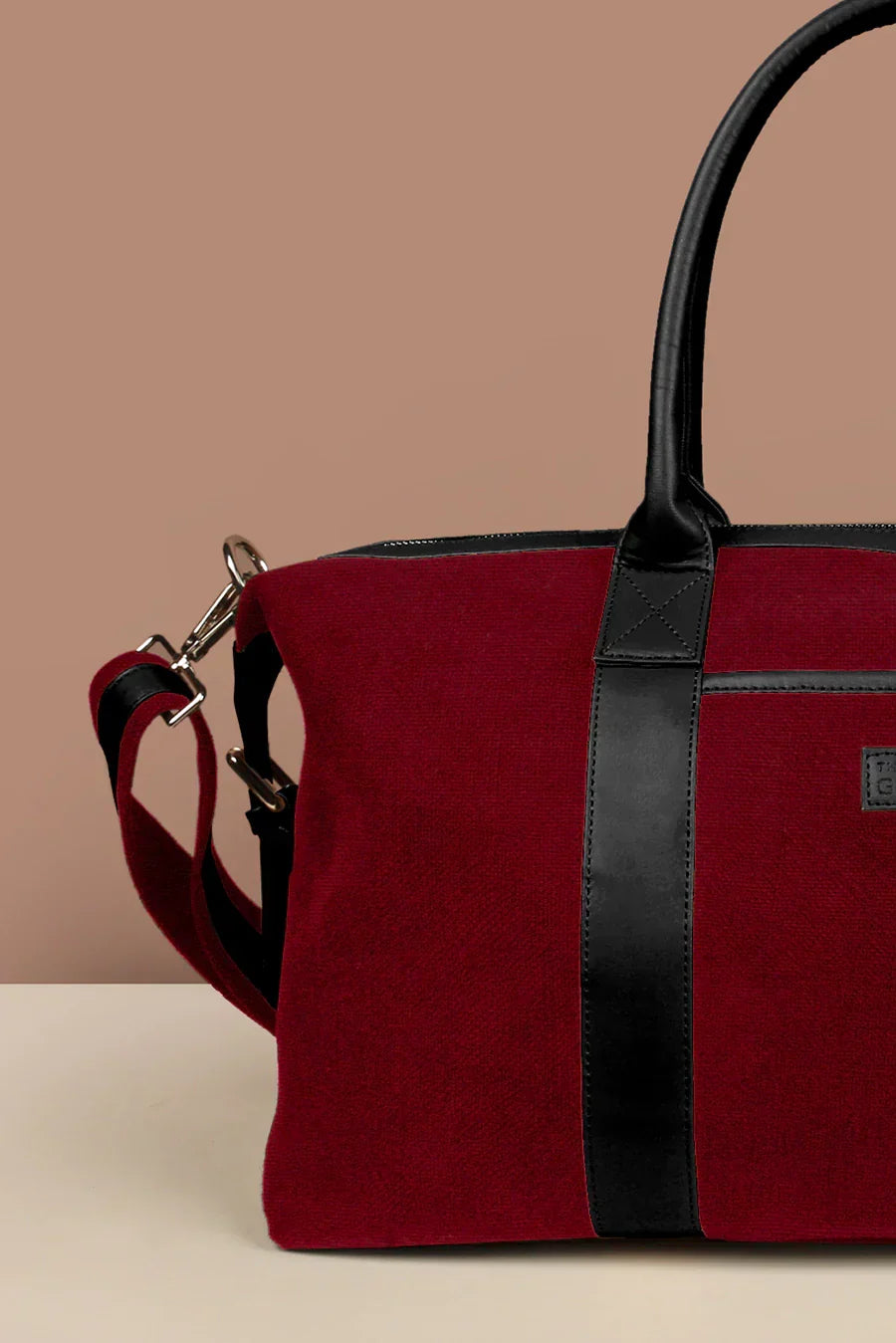 The House of Ganges - Joey Large Vegan Leather Duffle Bag For Women