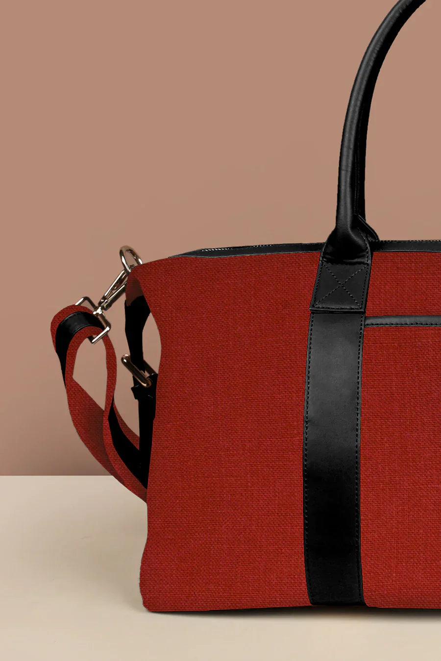 The House of Ganges - Joey Large Vegan Leather Duffle Bag For Women