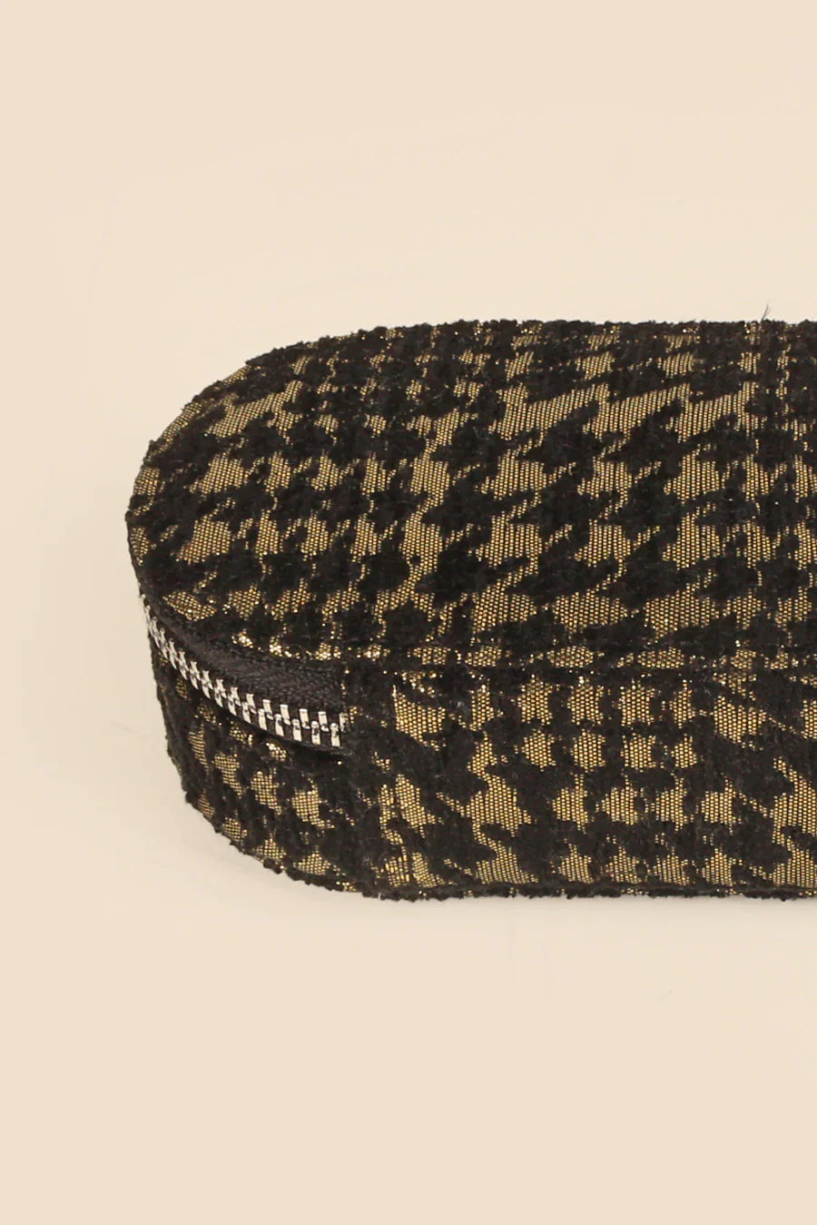 The House Of ganges Eyewear Handloom Case