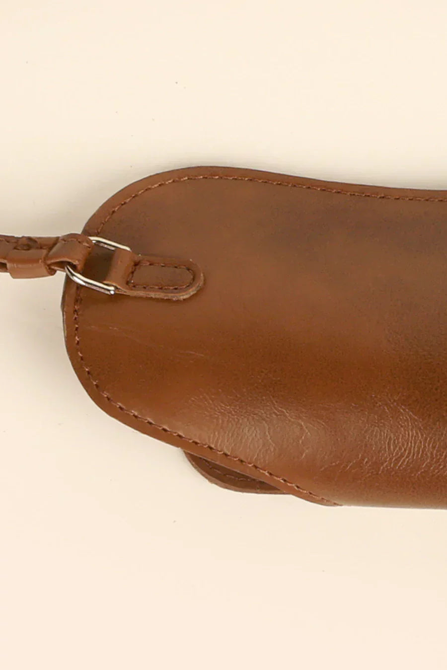 Jace Vegan Leather Sling Glass Cover