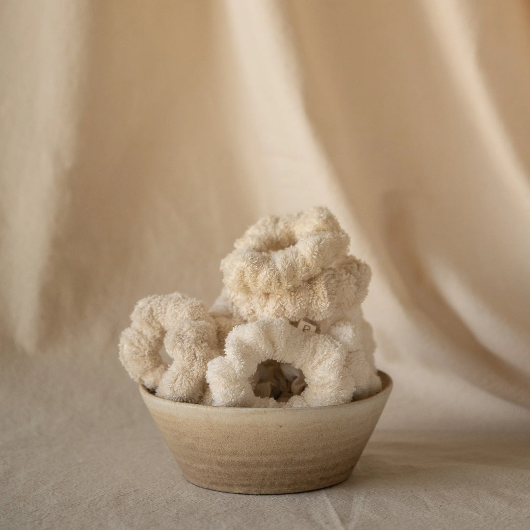Akiiko Dolce Vanilla Scrunchies (pack of 6)
