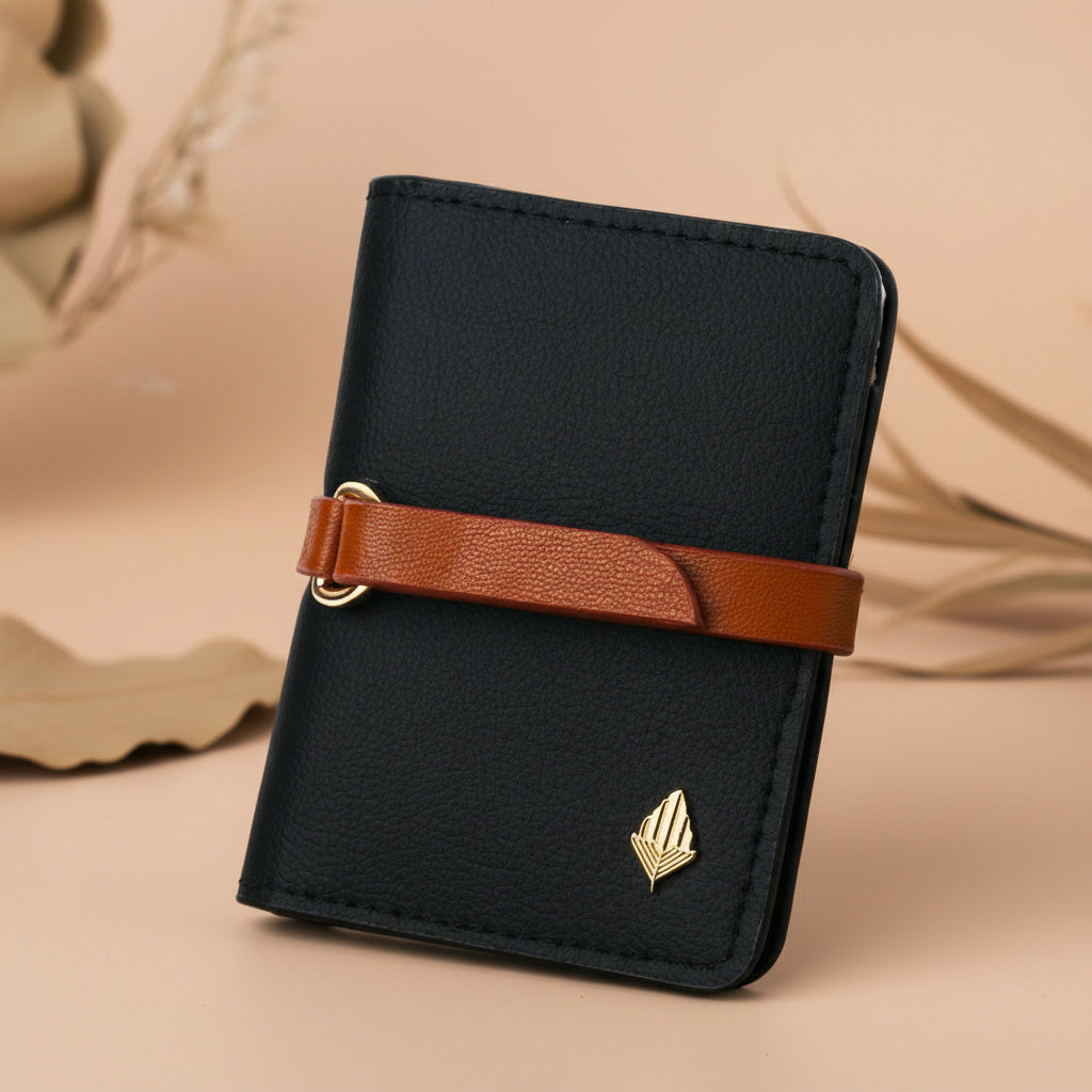 Green Hermitage Neith- Black & Gingerbread