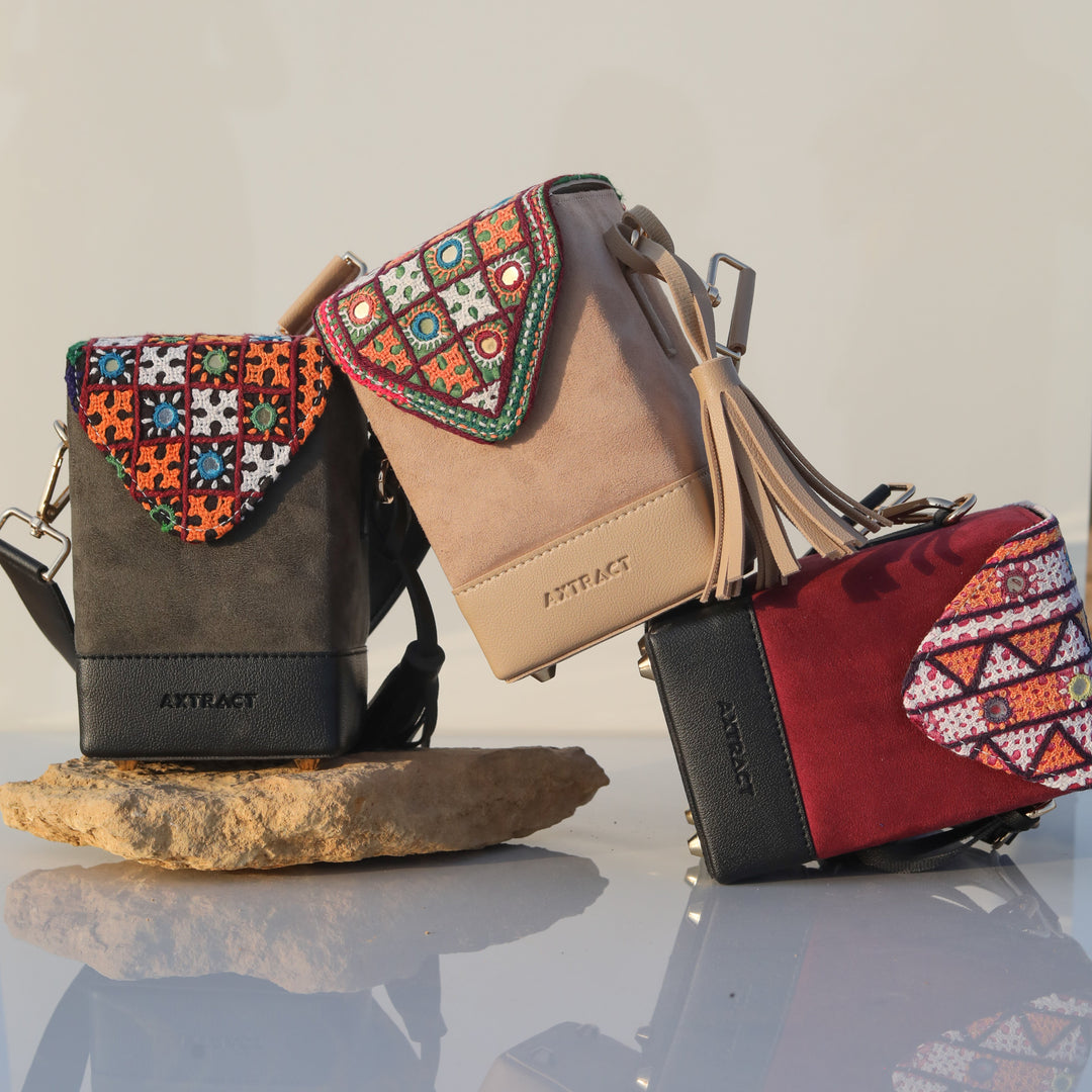 AXTRACT The Little Box - OLIVE