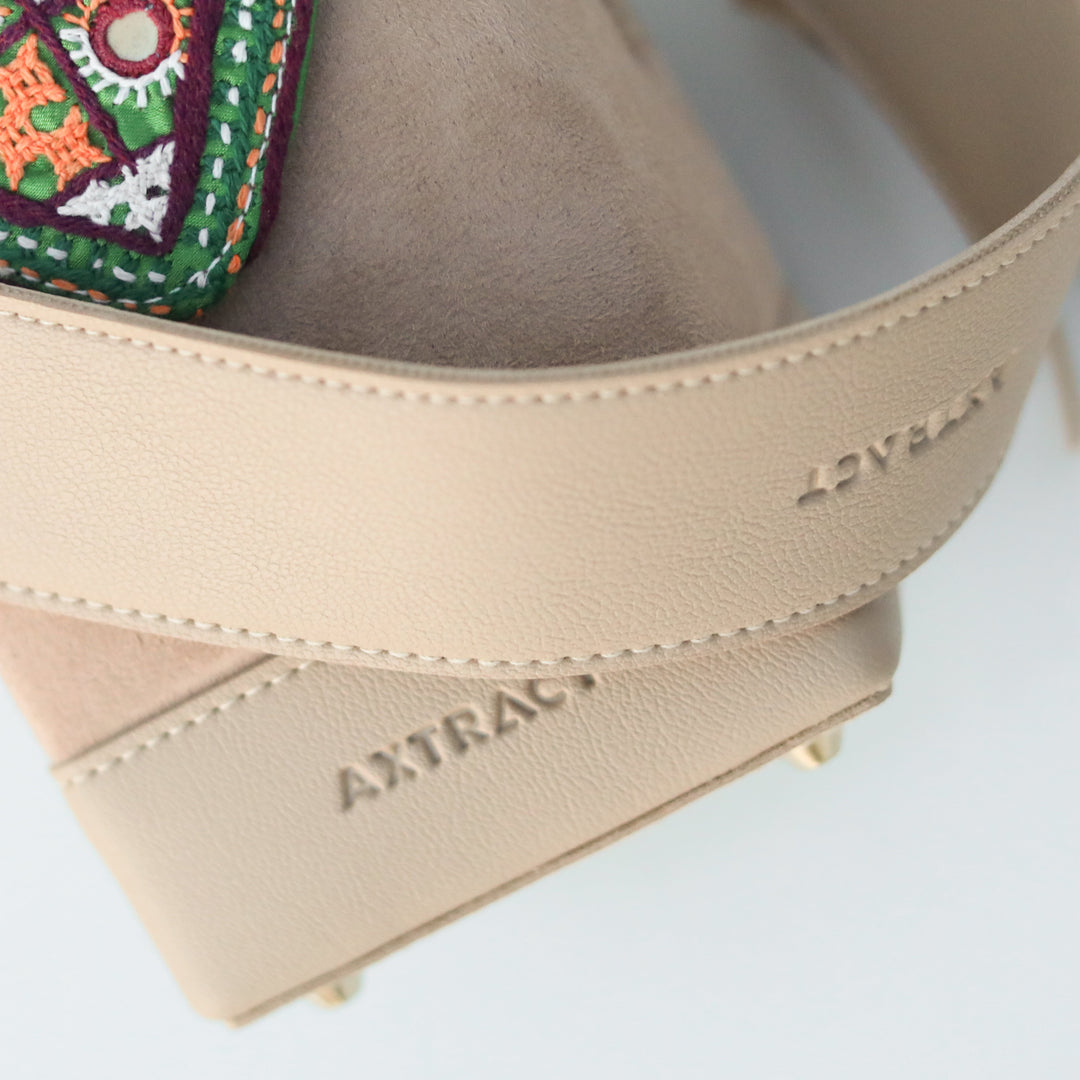 AXTRACT The Little Box - BEIGE