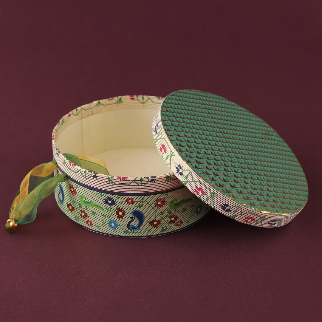 Paithani Round Gift Box