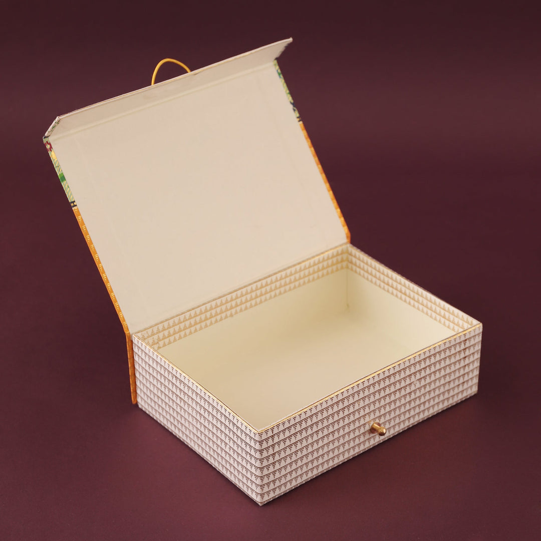 Paithani Medium Gift Box
