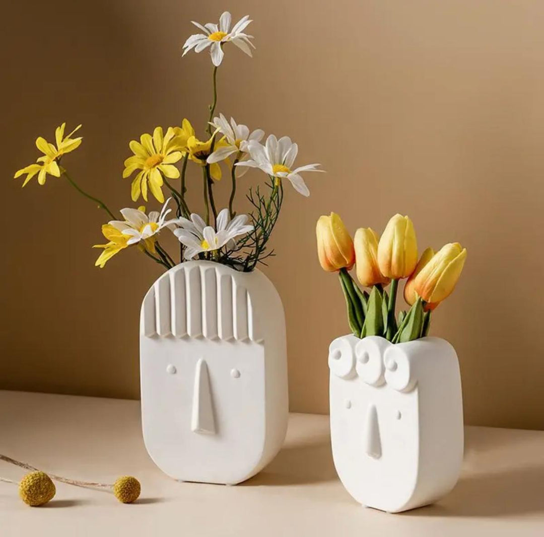 Modern Muse Vase-Medium - https://artecasa.in/