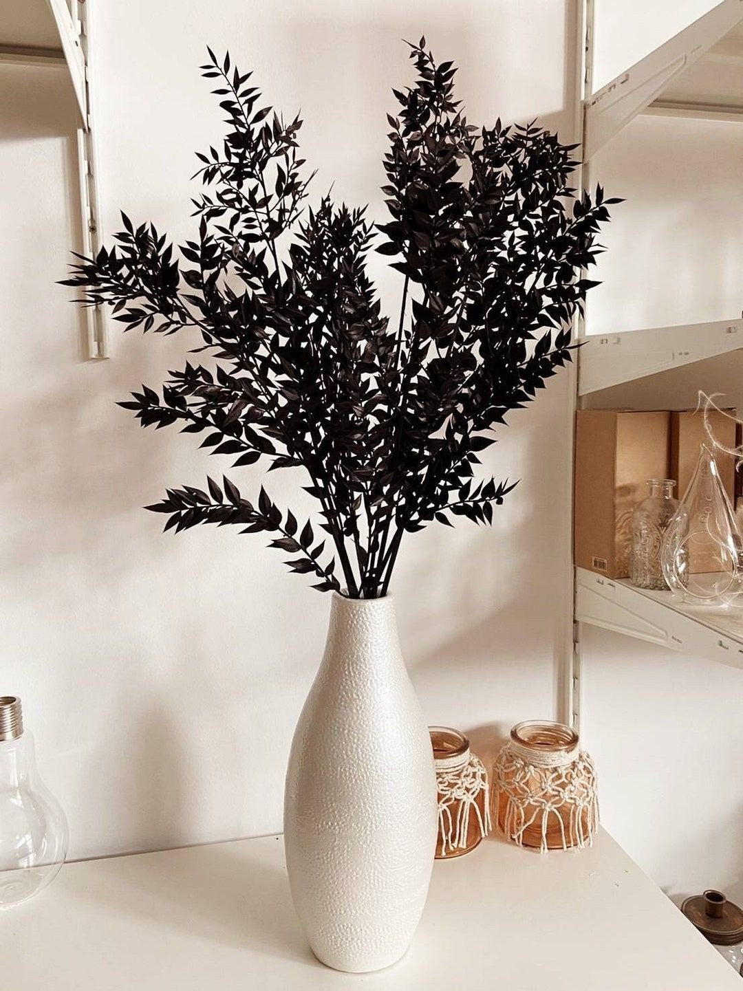 Black Ruscus Dried Flower Bunch Décor - https://artecasa.in/