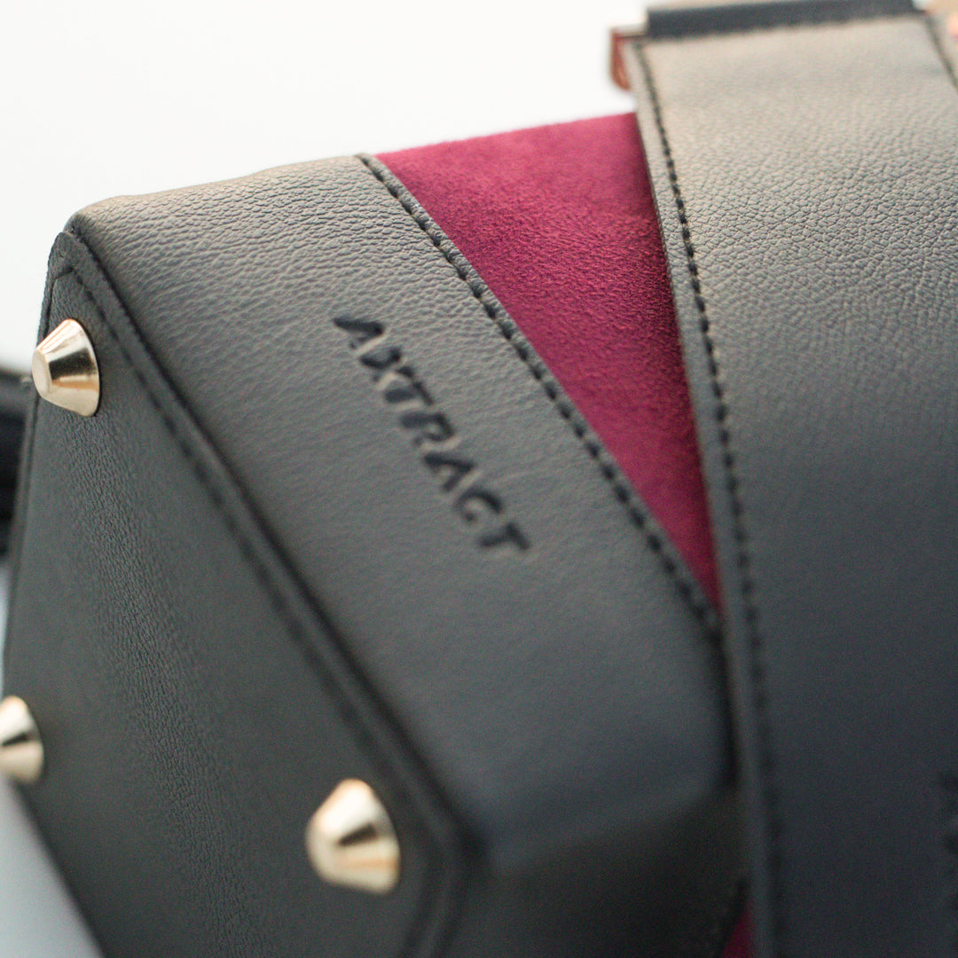 AXTRACT The Little Box - RED