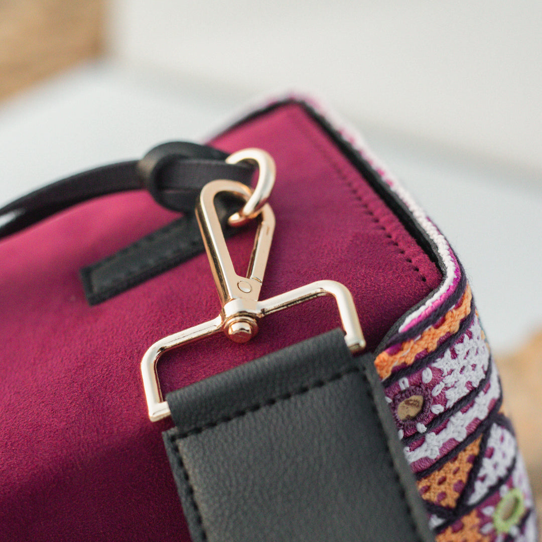 AXTRACT The Little Box - RED