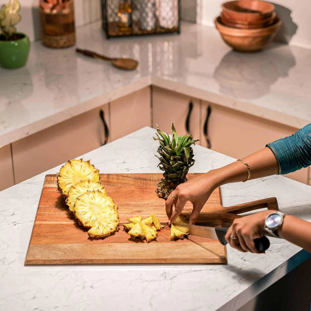 Ireka Homes Carvula Acacia Wood Chopping Board - Handmade, Sustainable, Cut-Resistant - Perfect for Vegetables, Meat, Cheese & Serving
