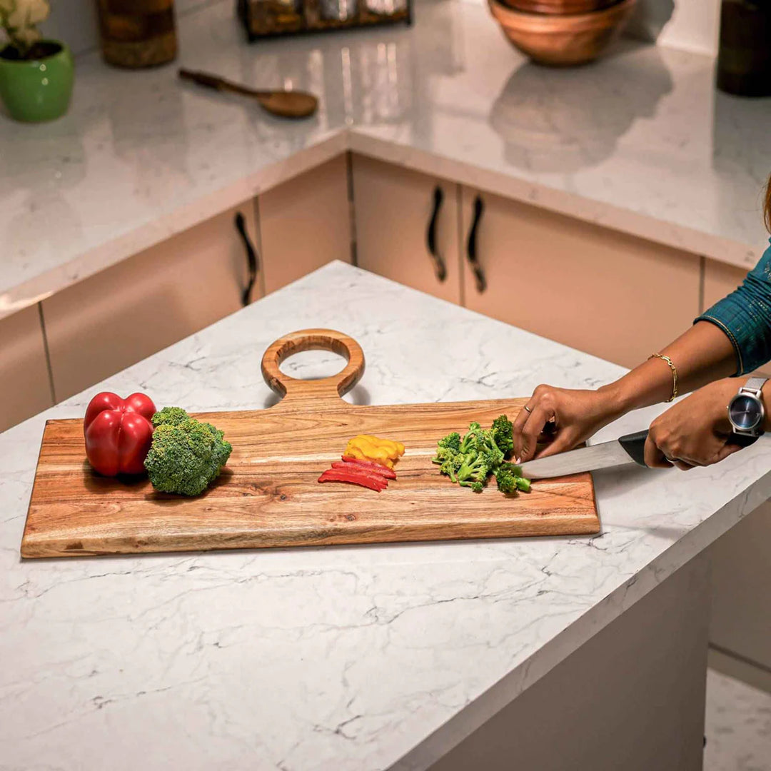 Ireka Homes Knivio Acacia Wood Chopping Board - Handmade, Sustainable, Cut-Resistant - Side Handle - Perfect for Vegetables, Meat, Cheese & Serving