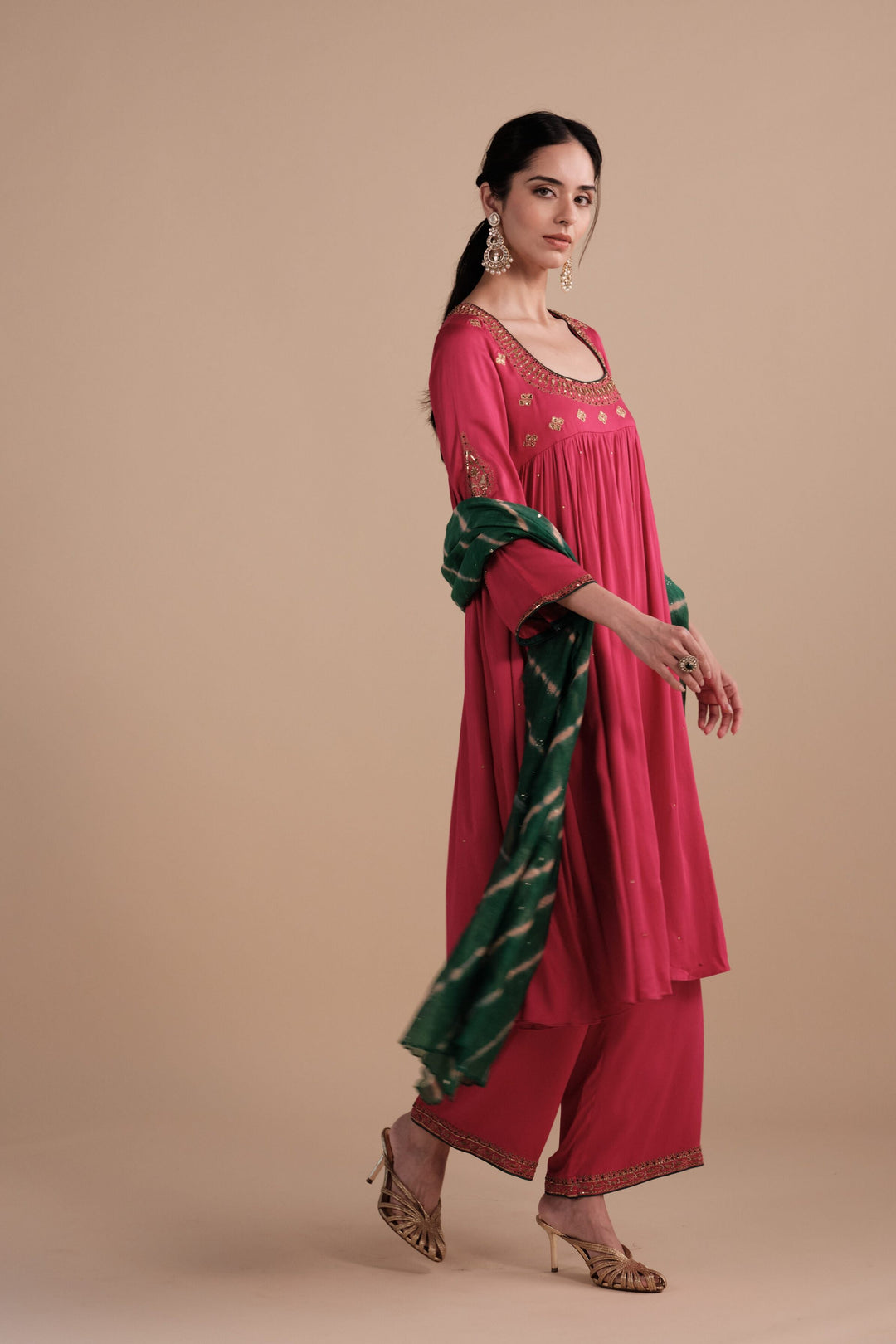 Noor Set in Rani Pink