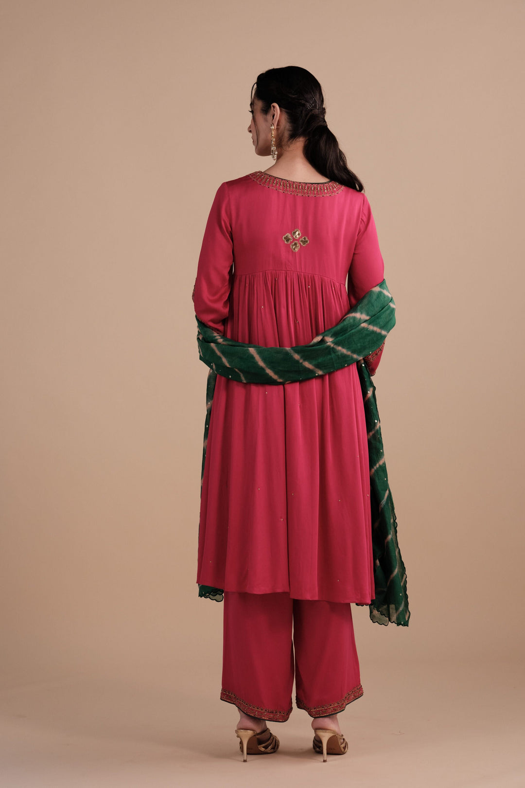 Noor Set in Rani Pink