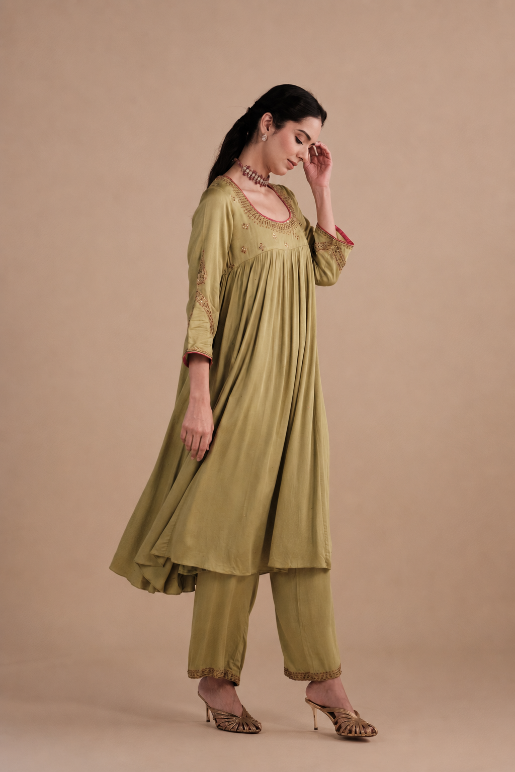 Noor Set in Matcha Green