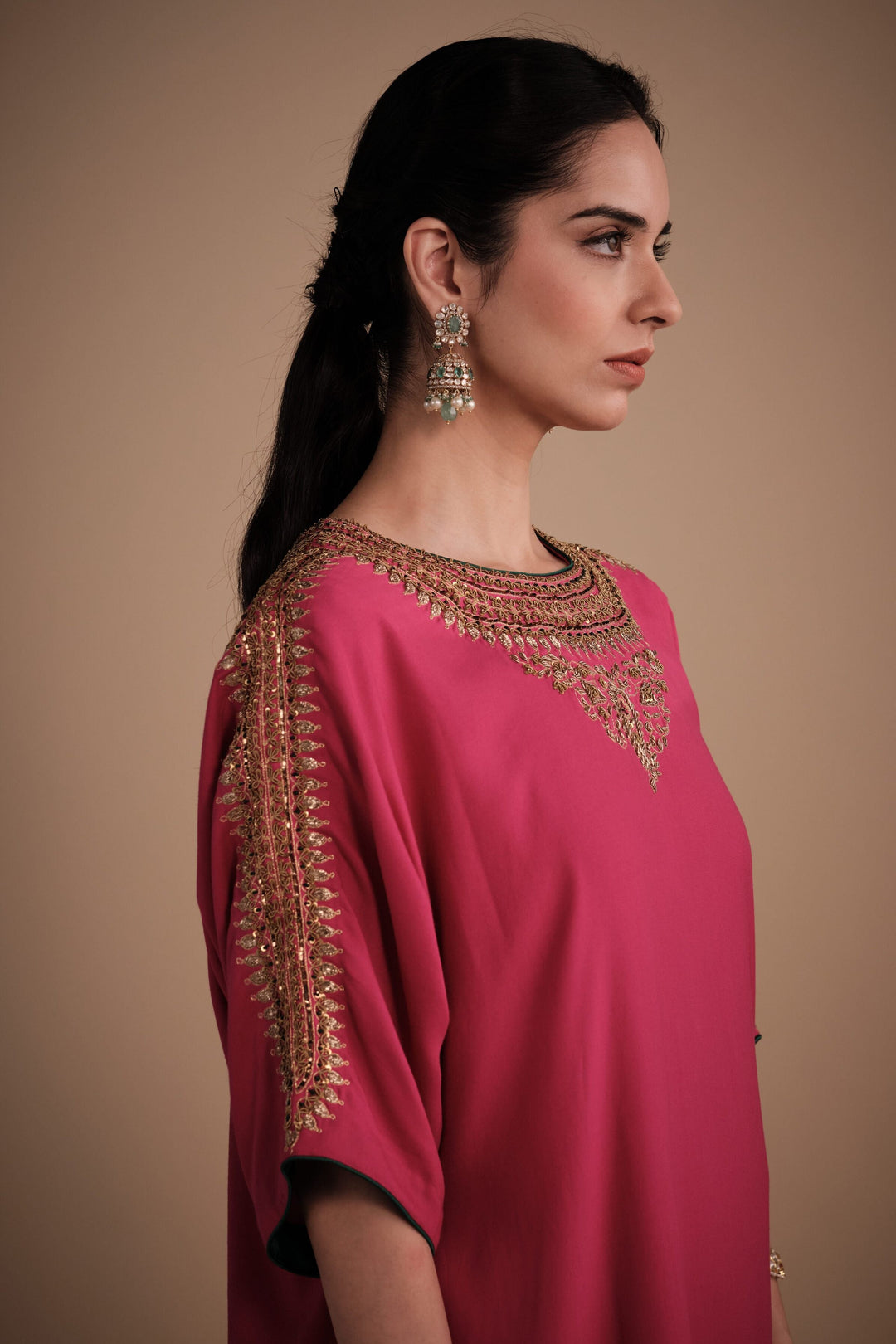 Itrah Set in Rani Pink