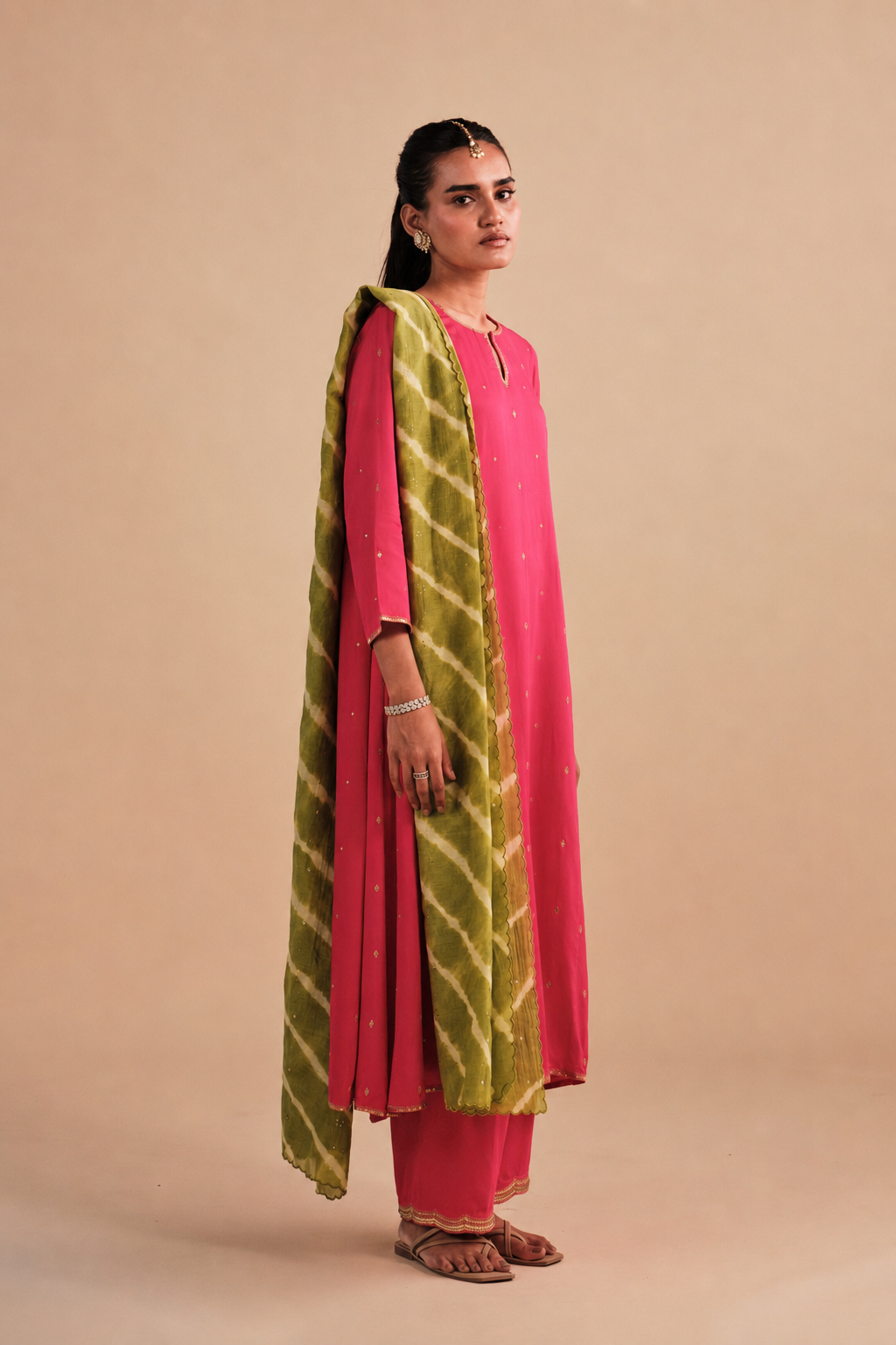Amara Set in Rani Pink