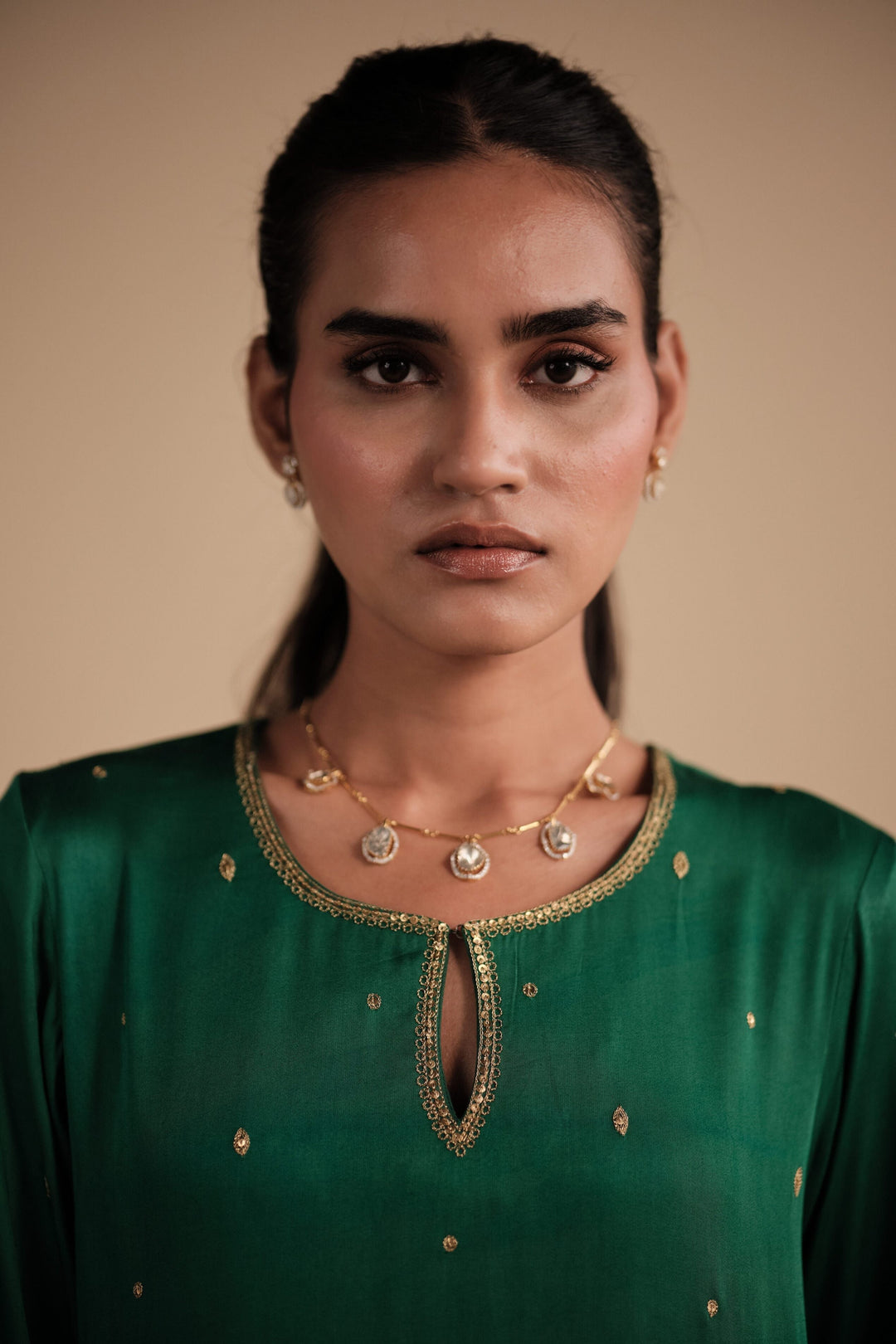 Amara Set in Paan
