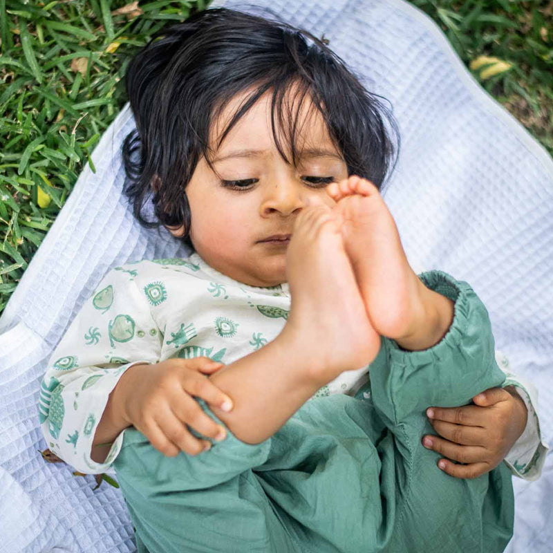 Whitewater Kids Unisex Organic Koi Bag - Koi Mint And White Kurta + Mint Pants