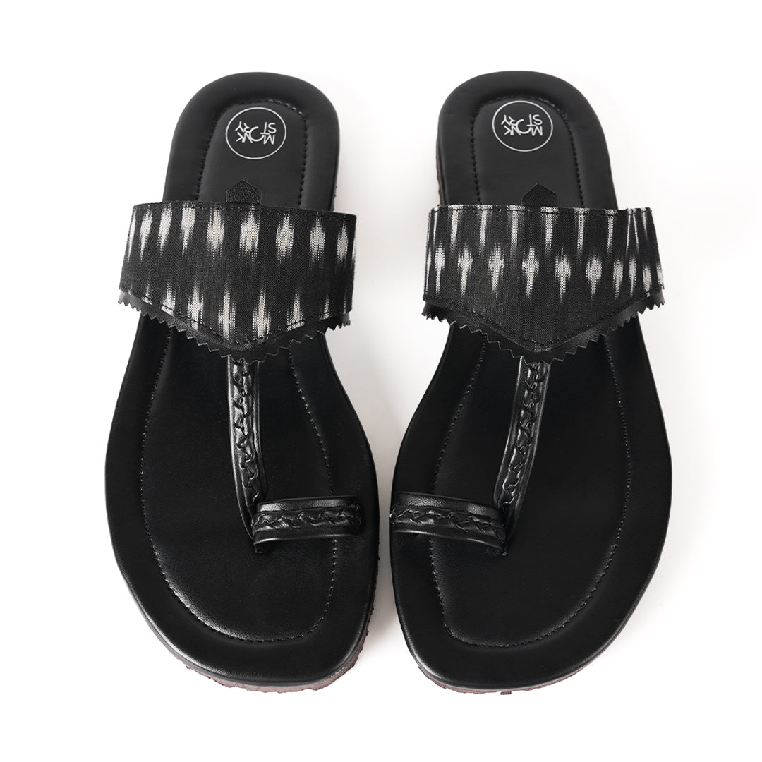 Monkstory Ikat Kolhapuri Sandals