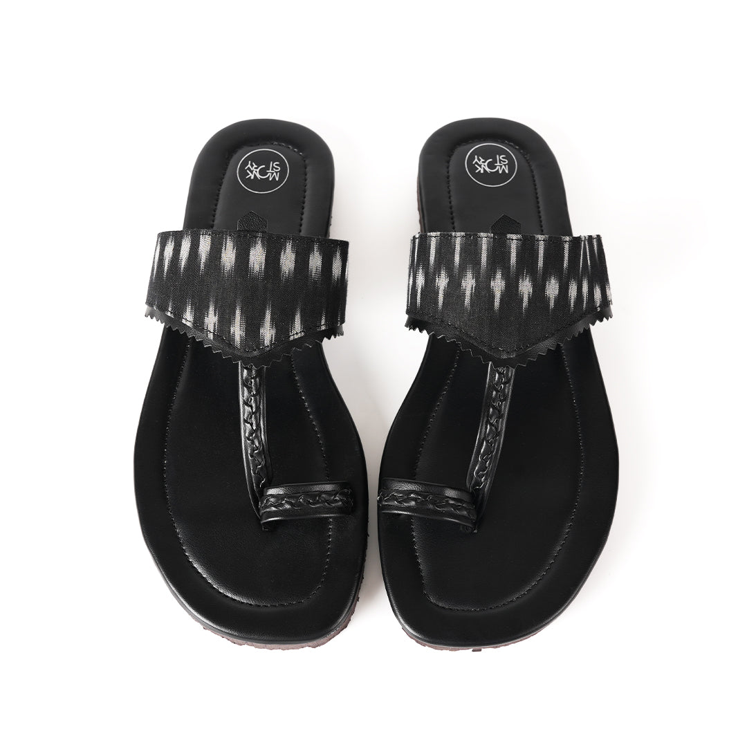 Monkstory Ikat Kolhapuri Sandals