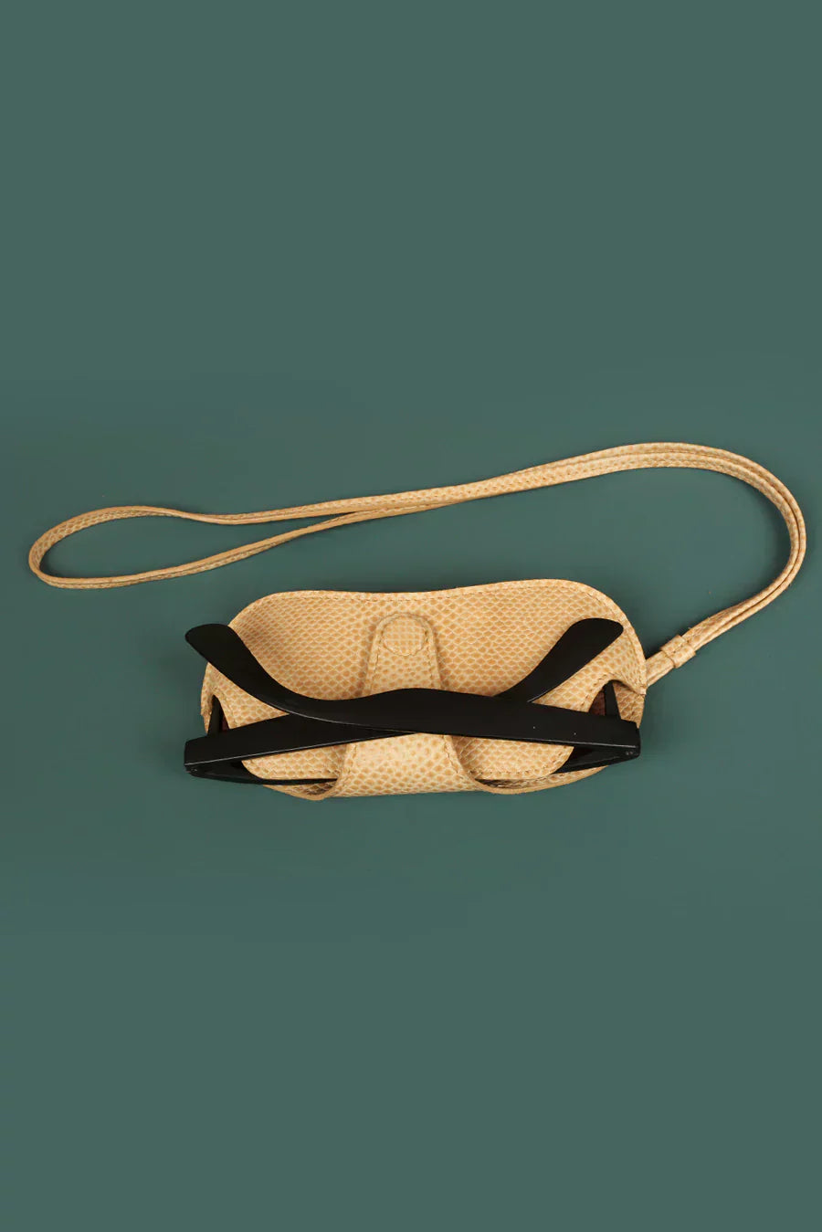 Jace Vegan Leather Sling Glass Cover