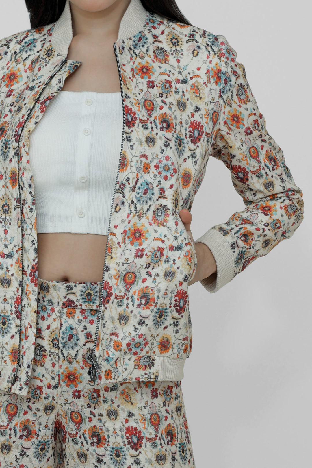 Adam Leaves Naya- Woman Linen Bomber Jacket