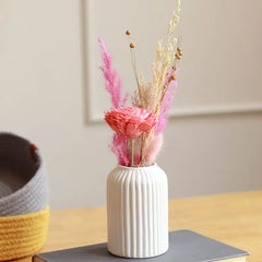 Mini Snow white vase with aroma mist dried flower bunch