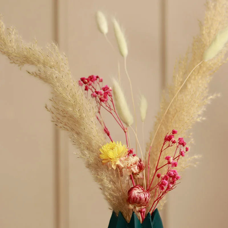 Geometrical zen vase with soft touch bunch - https://artecasa.in/