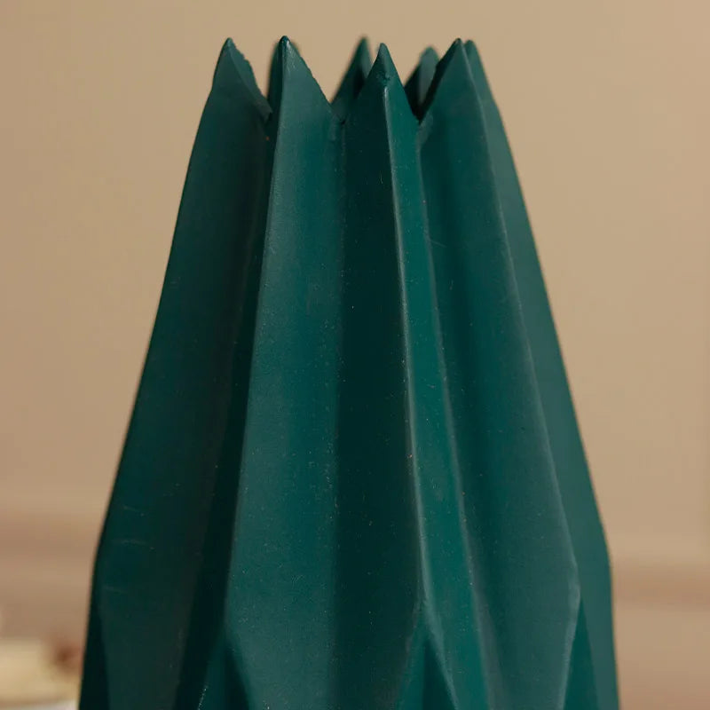 Geometrical zen vase with soft touch bunch - https://artecasa.in/