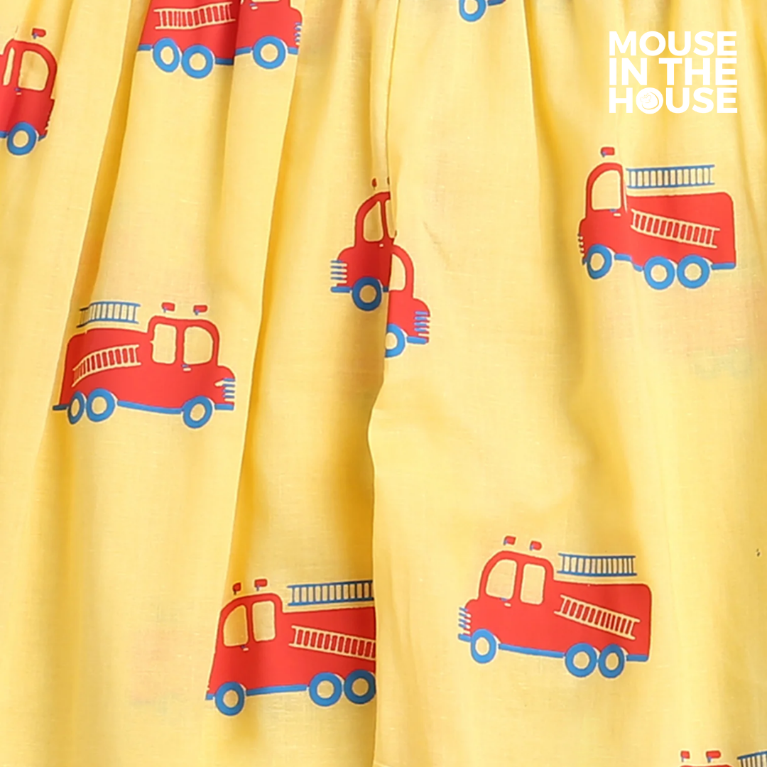 Mouse In The House The Fighter Fire truck- Unisex Nightdress