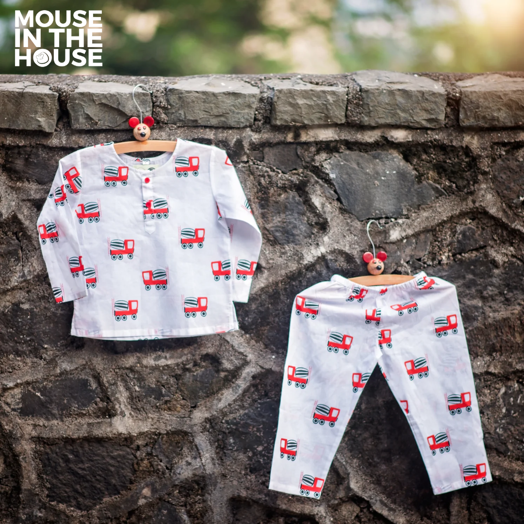 Mouse In The House Whirly Cement Mixer- Unisex Nightdress