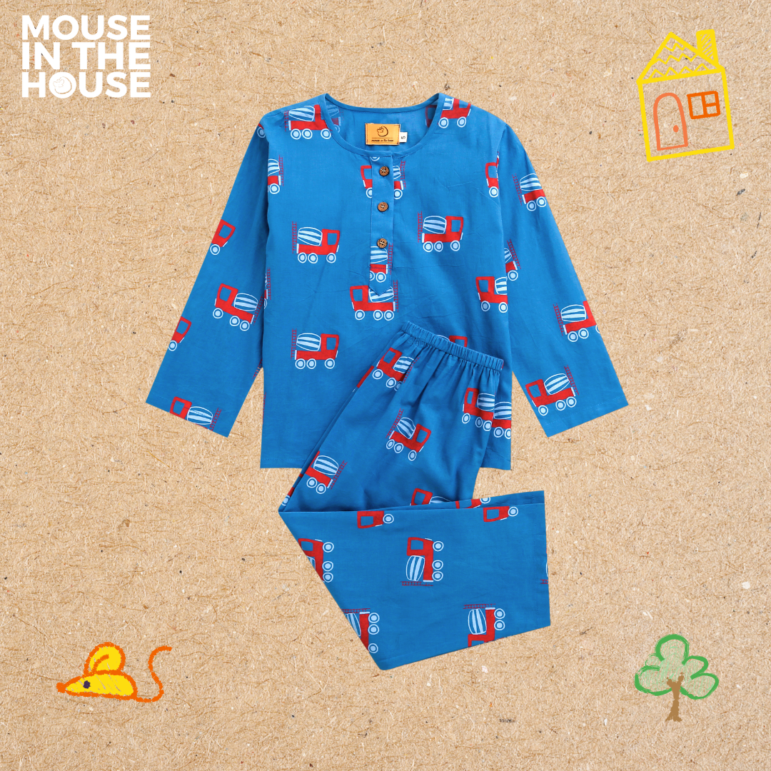 Mouse In The House Whirly Cement Mixer (Blue)- Unisex Nightdress