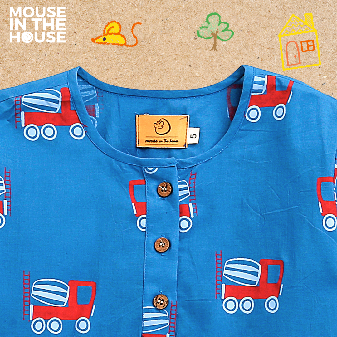 Mouse In The House Whirly Cement Mixer (Blue)- Unisex Nightdress