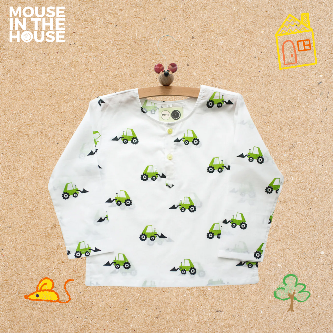 Mouse In The House Scoopy Excavator- Unisex Nightdress