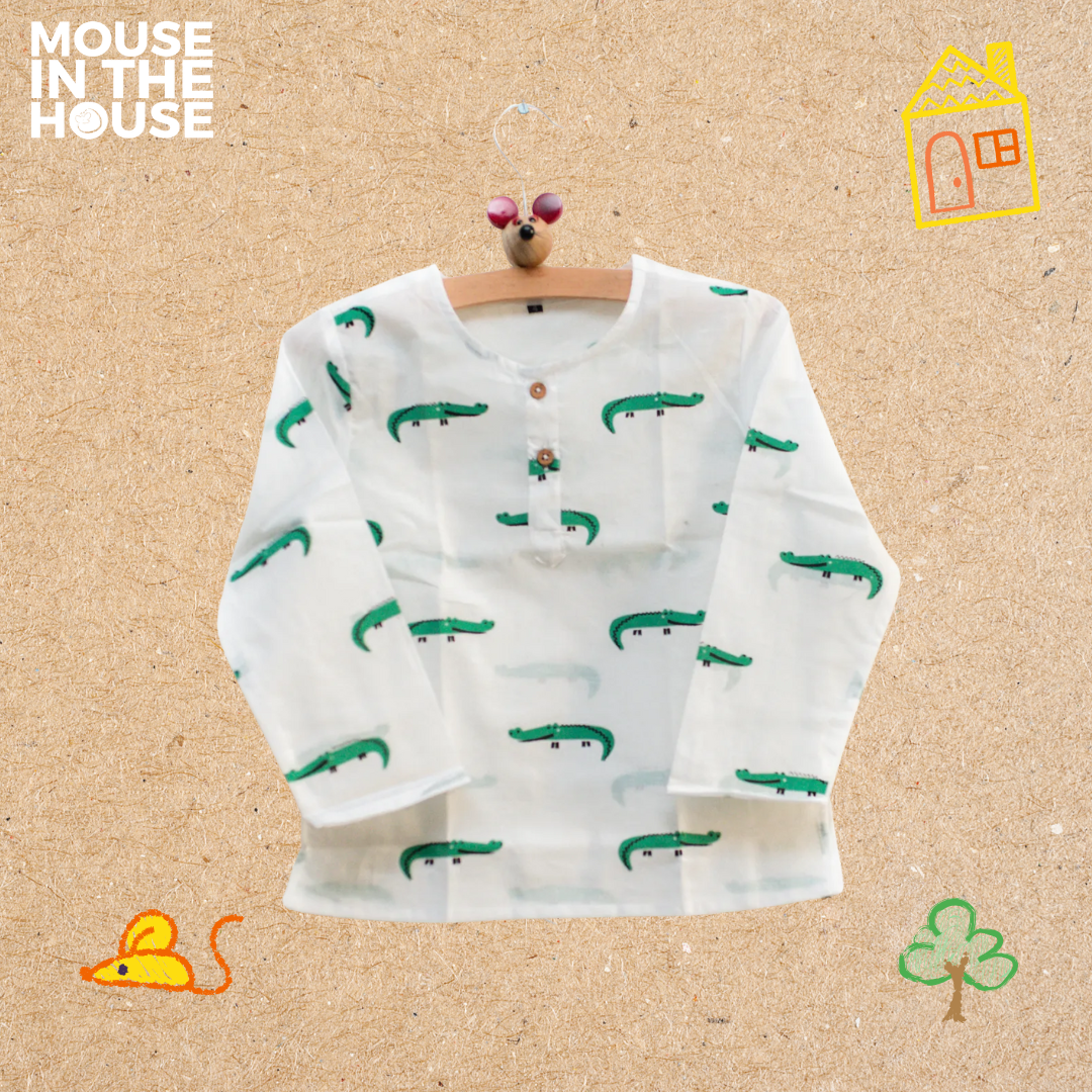 Mouse In The House Agar-Mgar- Unisex Nightdress