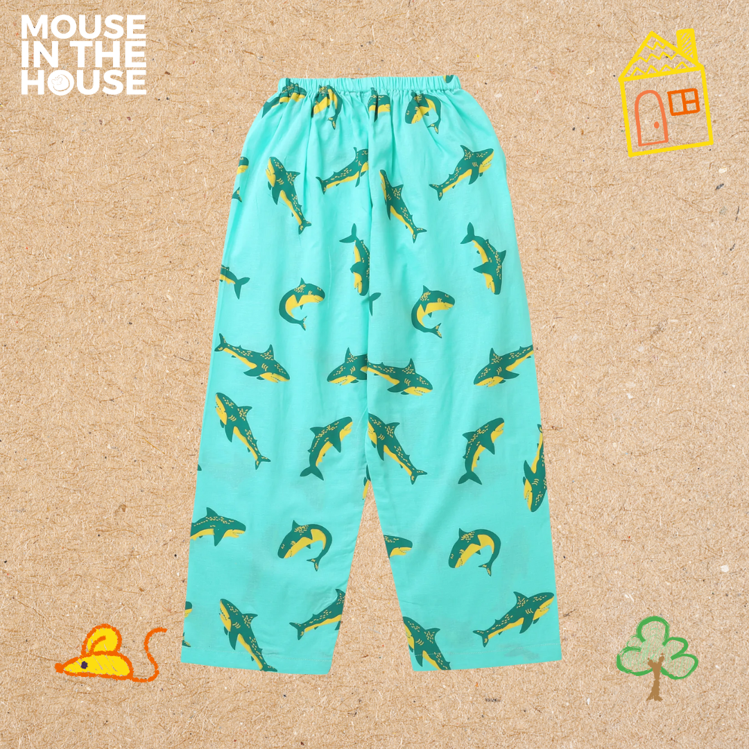 Mouse In The House Giant Shark- Unisex Nightdress