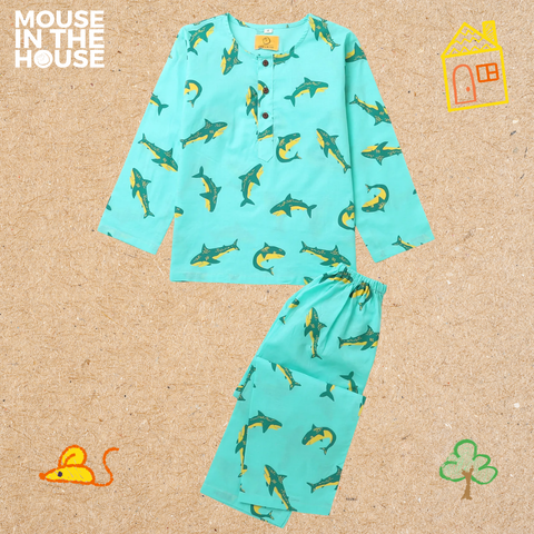 Mouse In The House Giant Shark- Unisex Nightdress