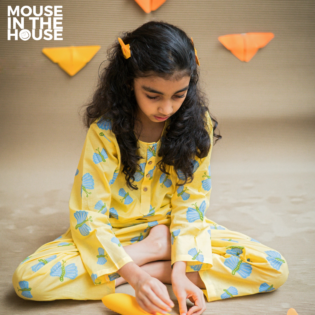 Mouse In The House A Bright Butterfly- Unisex Nightwear