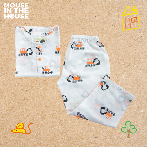 Mouse In The House Mighty Bulldozer- Unisex Nightdress