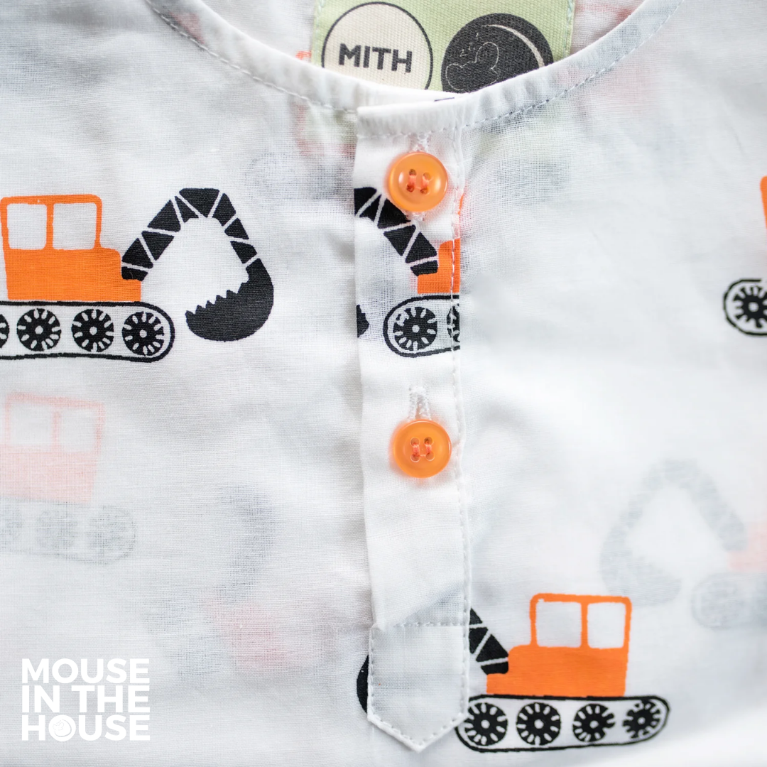 Mouse In The House Mighty Bulldozer- Unisex Nightdress