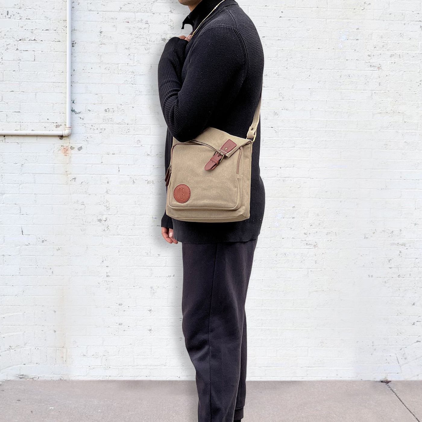Mona B Unisex Canvas Messenger Crossbody Bag: Flint