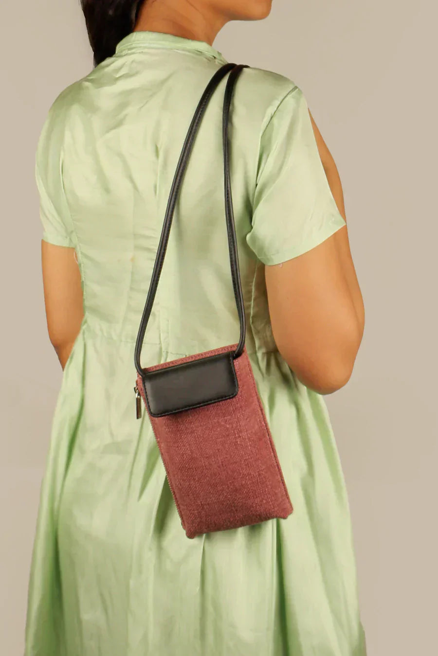 Grace Soft Jute Mobile Sling