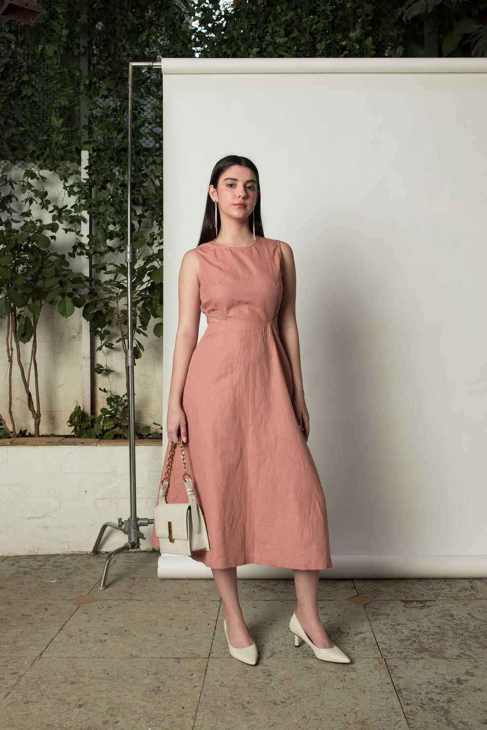 anushé pirani Sleeveless Cut-Out Dress