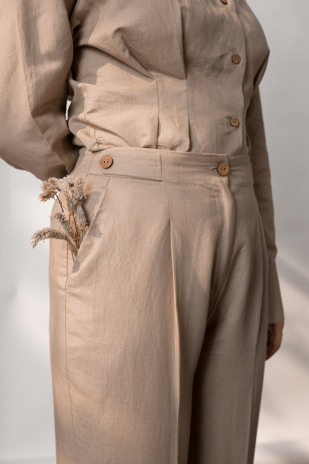 Anushe Pirani Tailored Pleated Pants